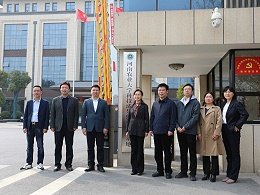 可按栏目接着查阅相关条目