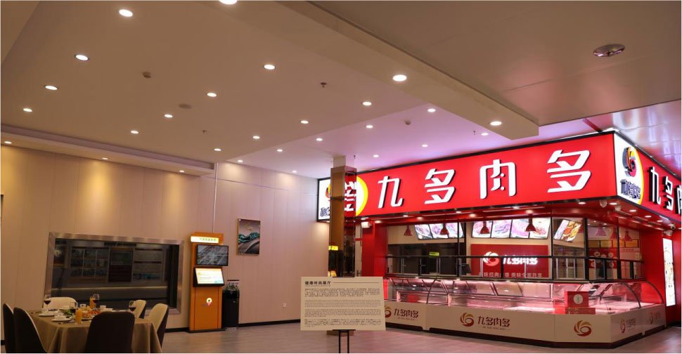 开通县城至景区的公交车